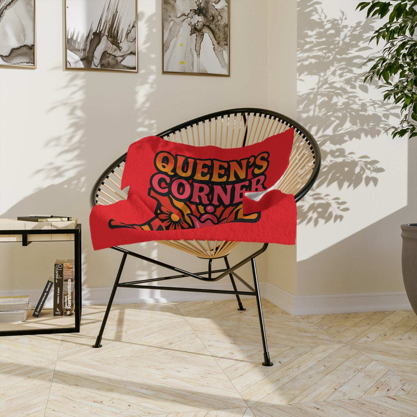 Queen's Corner Velveteen Microfiber Blanket - Cozy Chess-Inspired Decor